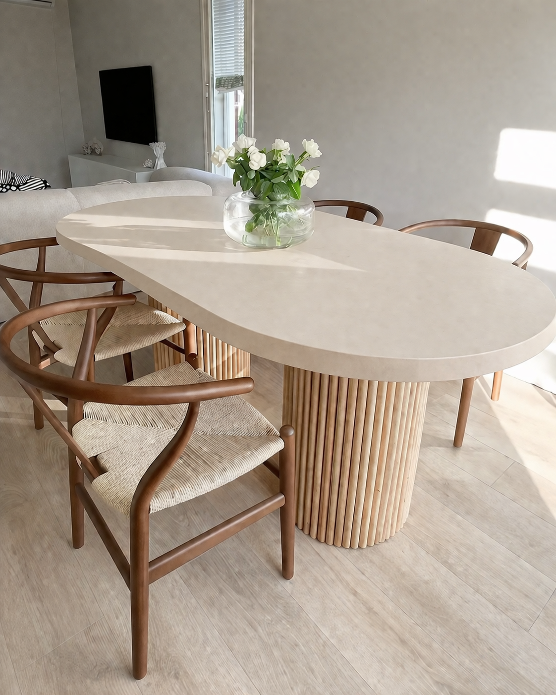 Mesa con patas de palilleria