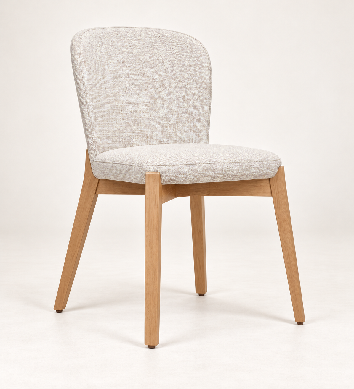 Silla Alba sin brazos, madera de haya tono medio, asiento tapizado, vista ambiente