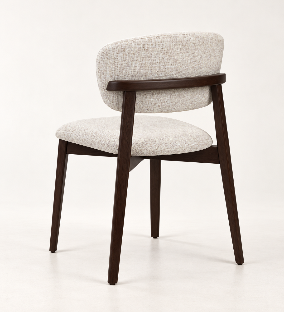 Silla Lira, madera medio, asiento tapizado, vista ambiente