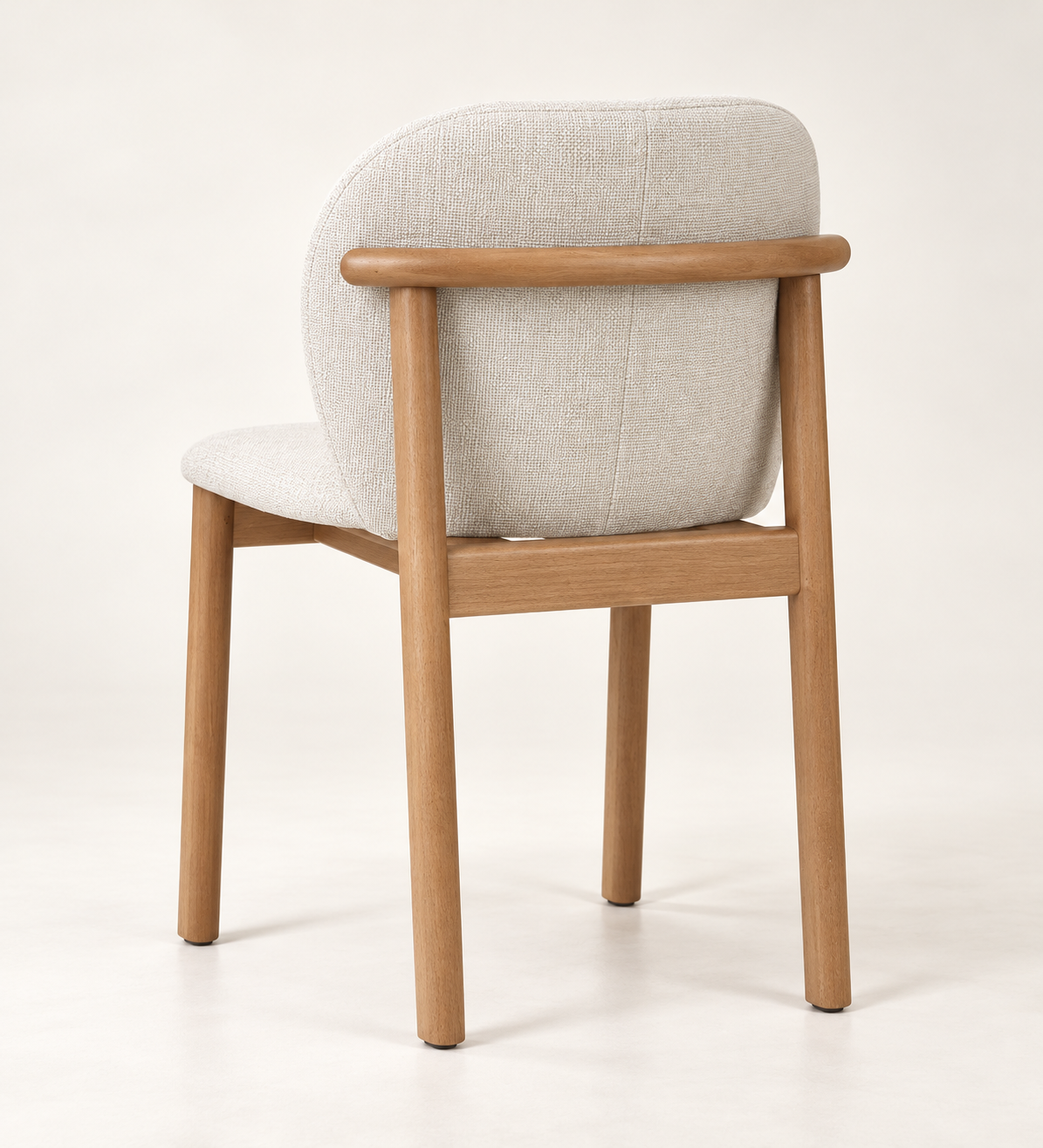 Silla Nara, madera medio, asiento tapizado, vista ambiente