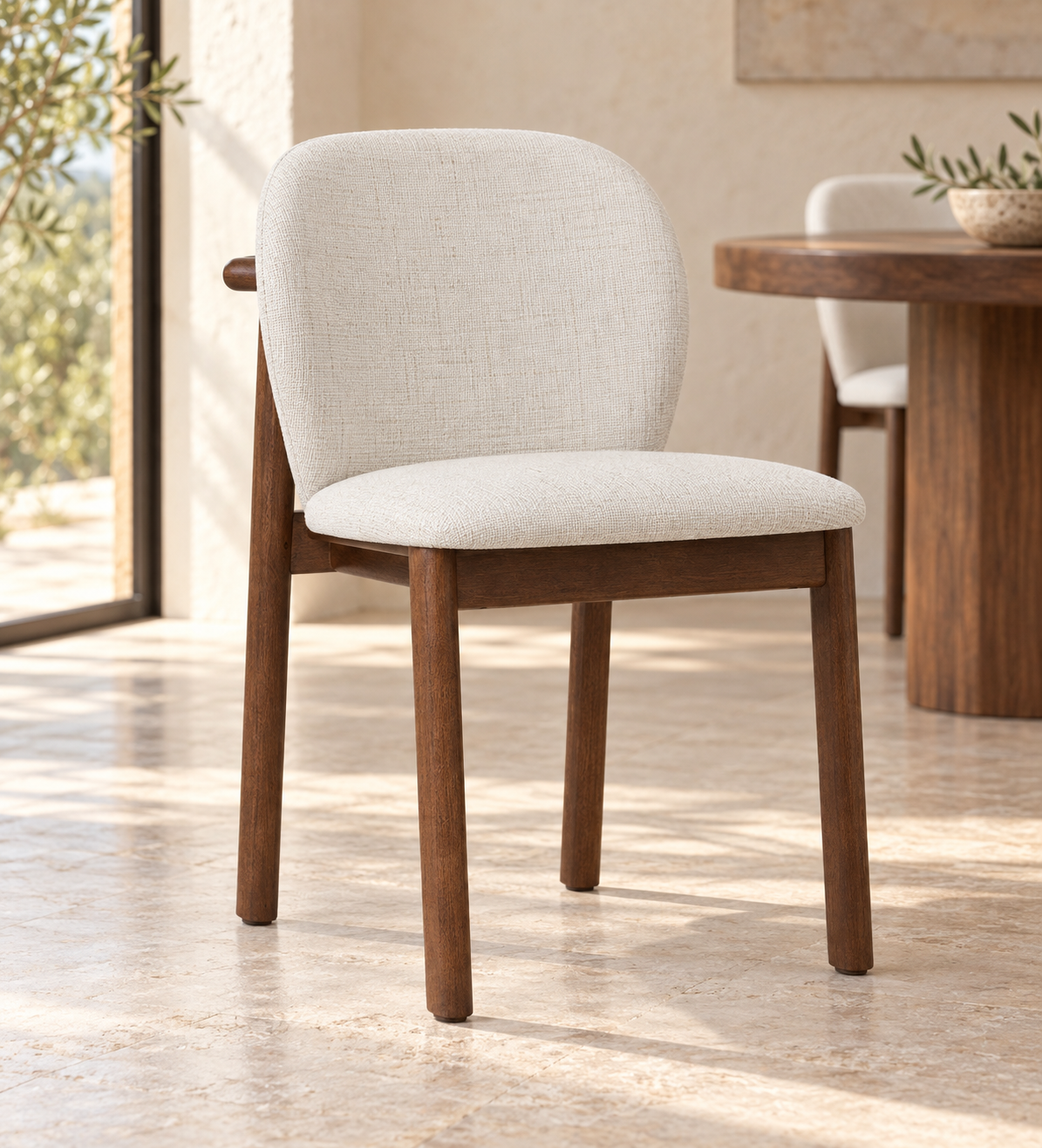 Silla Nara, madera medio, asiento tapizado, vista ambiente