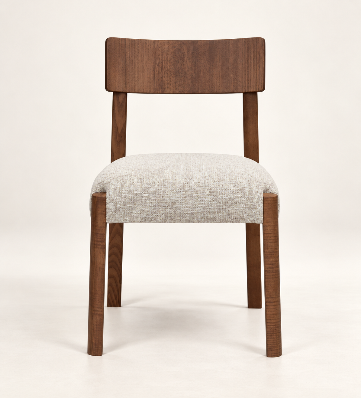 Silla Senda, madera medio, asiento tapizado, vista ambiente