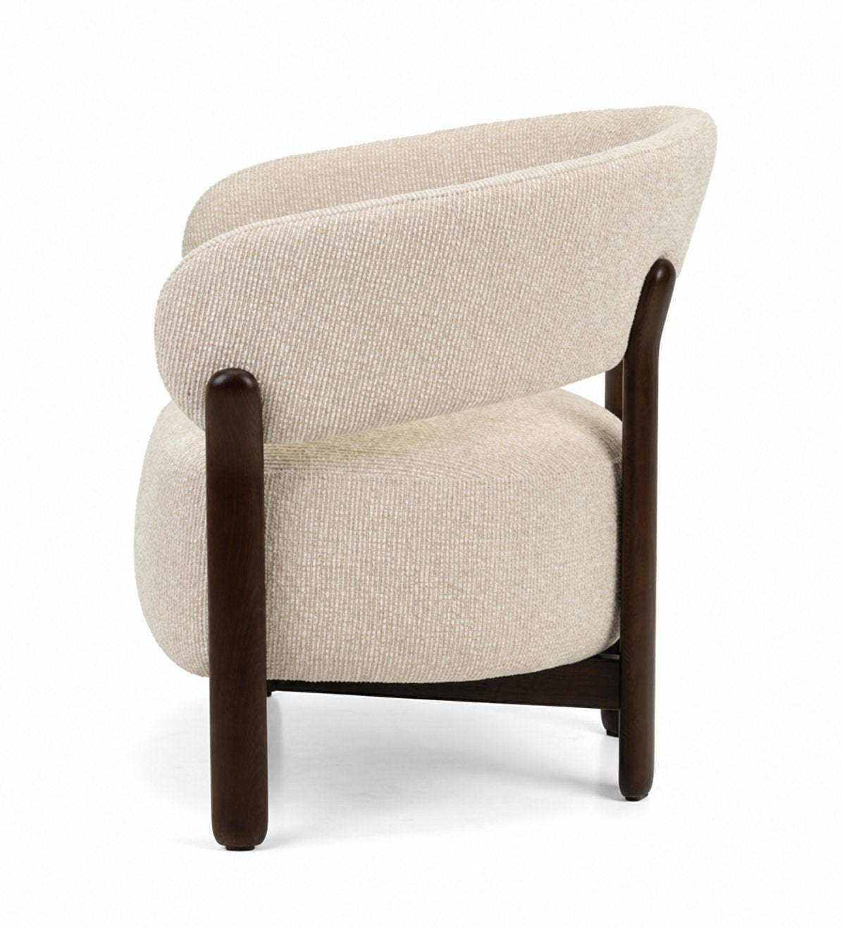 Sillón Baobab con respaldo tapizado y estructura de madera
